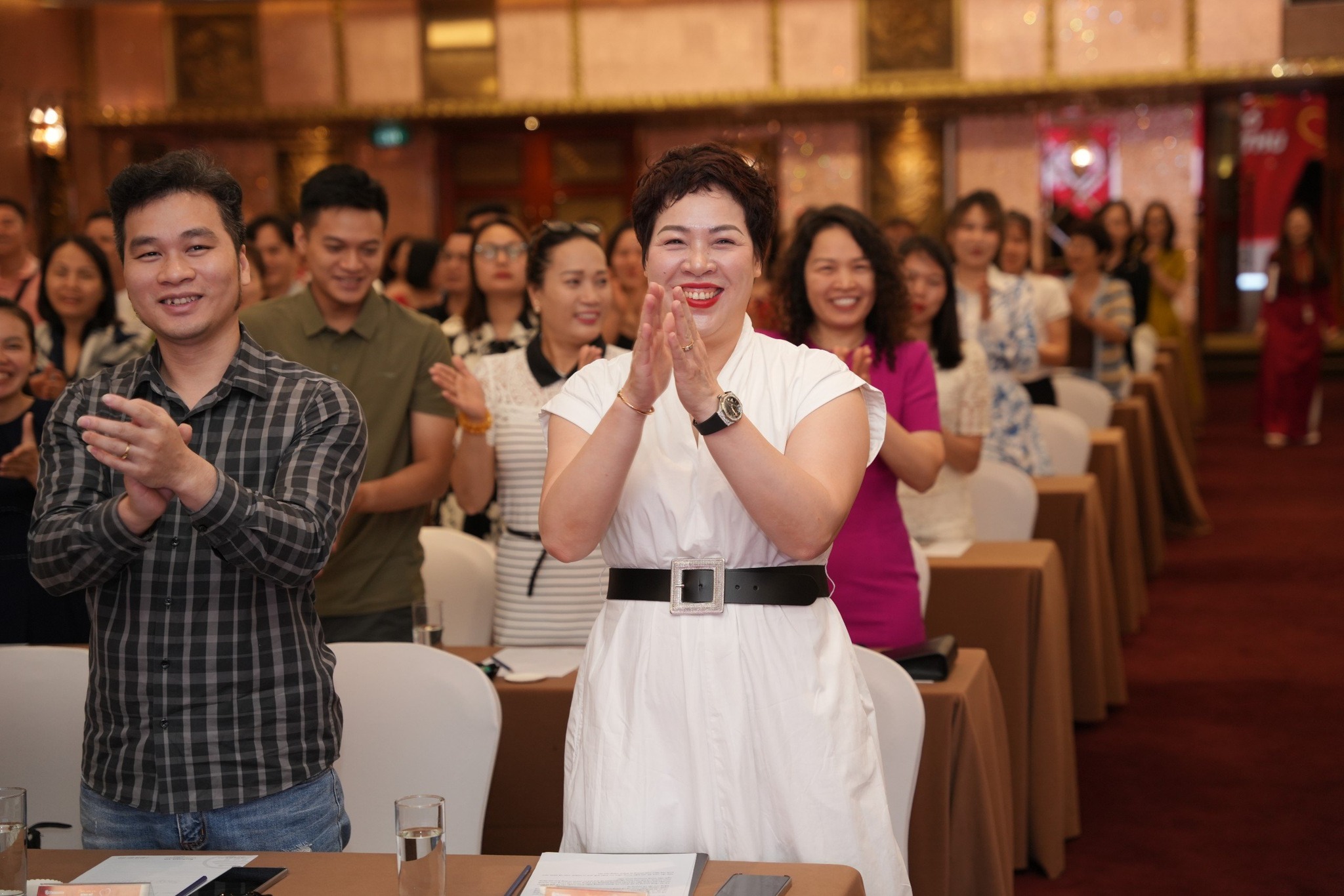 Tri Khang Pharma successfully organized the event "Touching emotions - Exploding revenue"