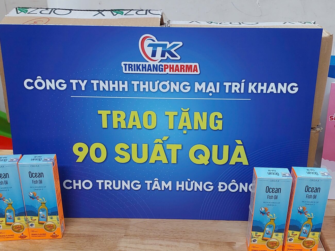 Trí Khang Pharma tặng 3000 suất quà tới các trẻ em đặc biệt nhân dịp trung thu