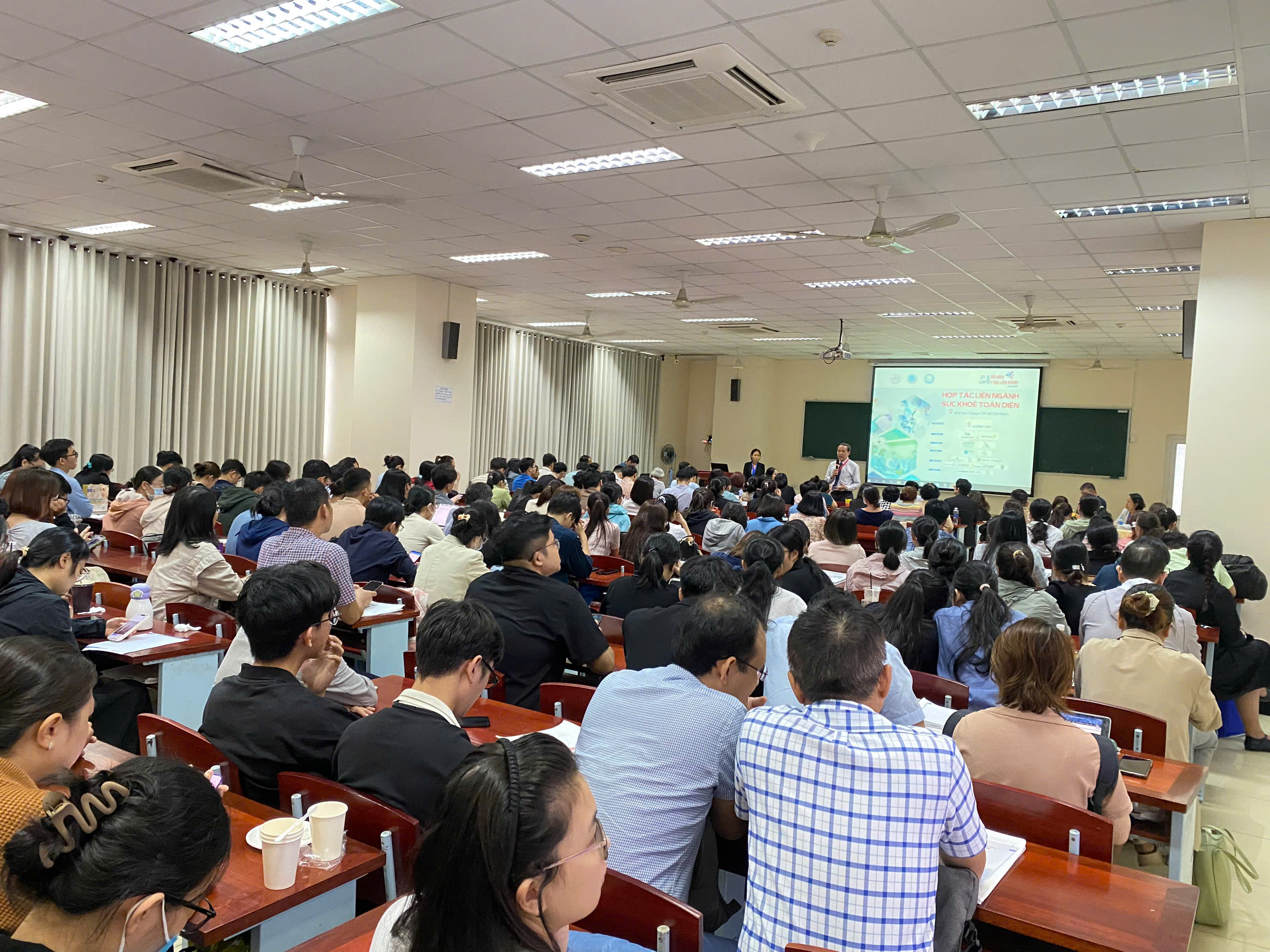 Tri Khang Pharma and Marial Gel at the 3rd Interdisciplinary Medicine and Pharmacy Conference: Interdisciplinary cooperation - Comprehensive health